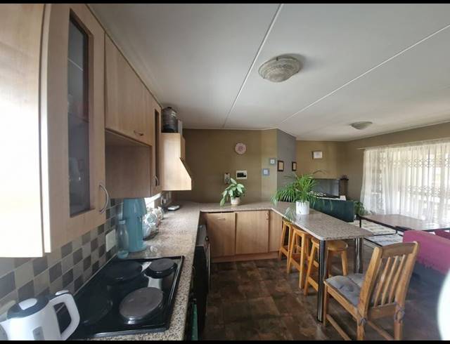 2 BEDROOM APARTMENT FOR SALE IN GOSFORTH PARK